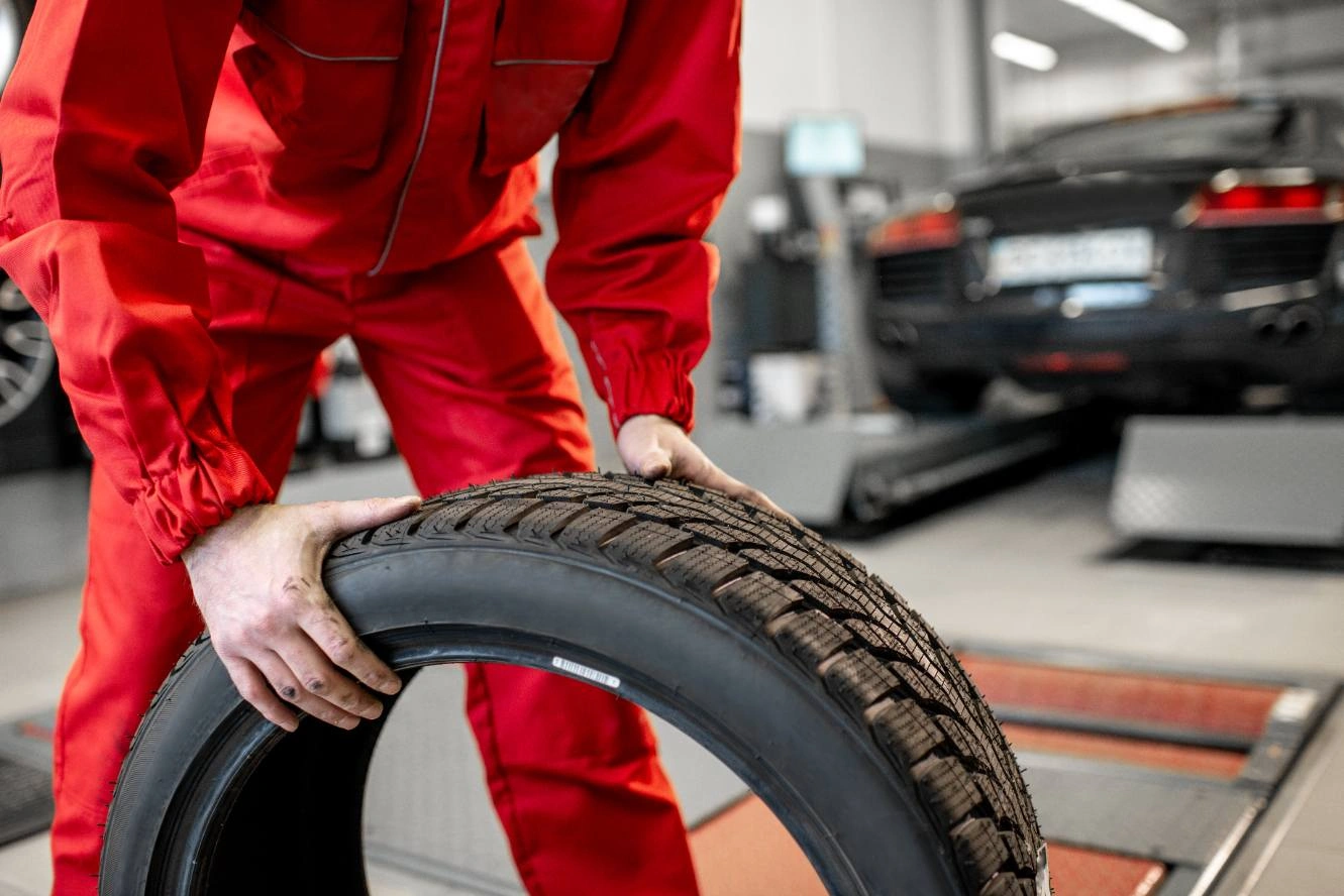 Tyre Fitting and Repair Services in Dubai